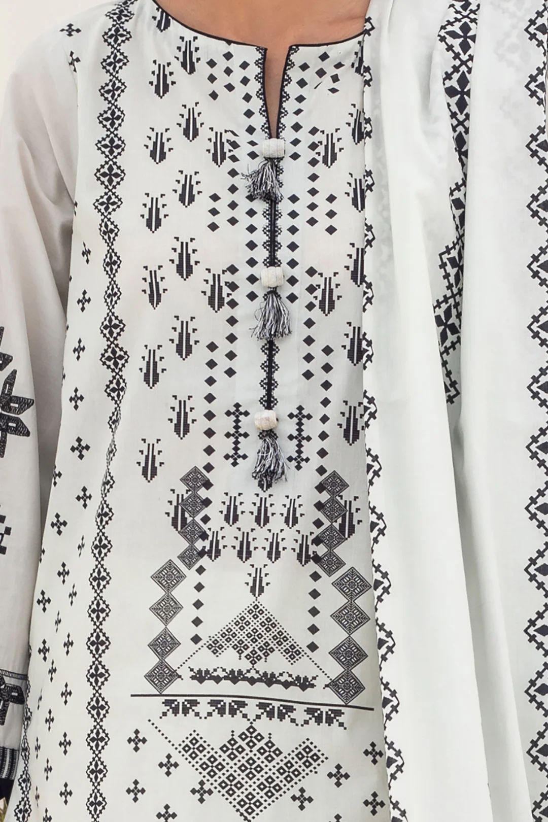 Embroidered Shirt Shalwar Dupatta - 0280 - Image 4