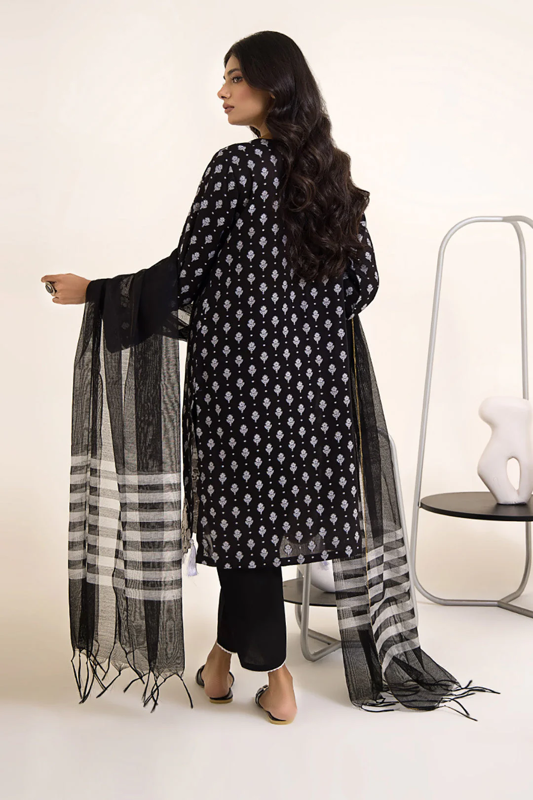 Embroidered Shirt Shalwar Dupatta - 0500 - Image 5