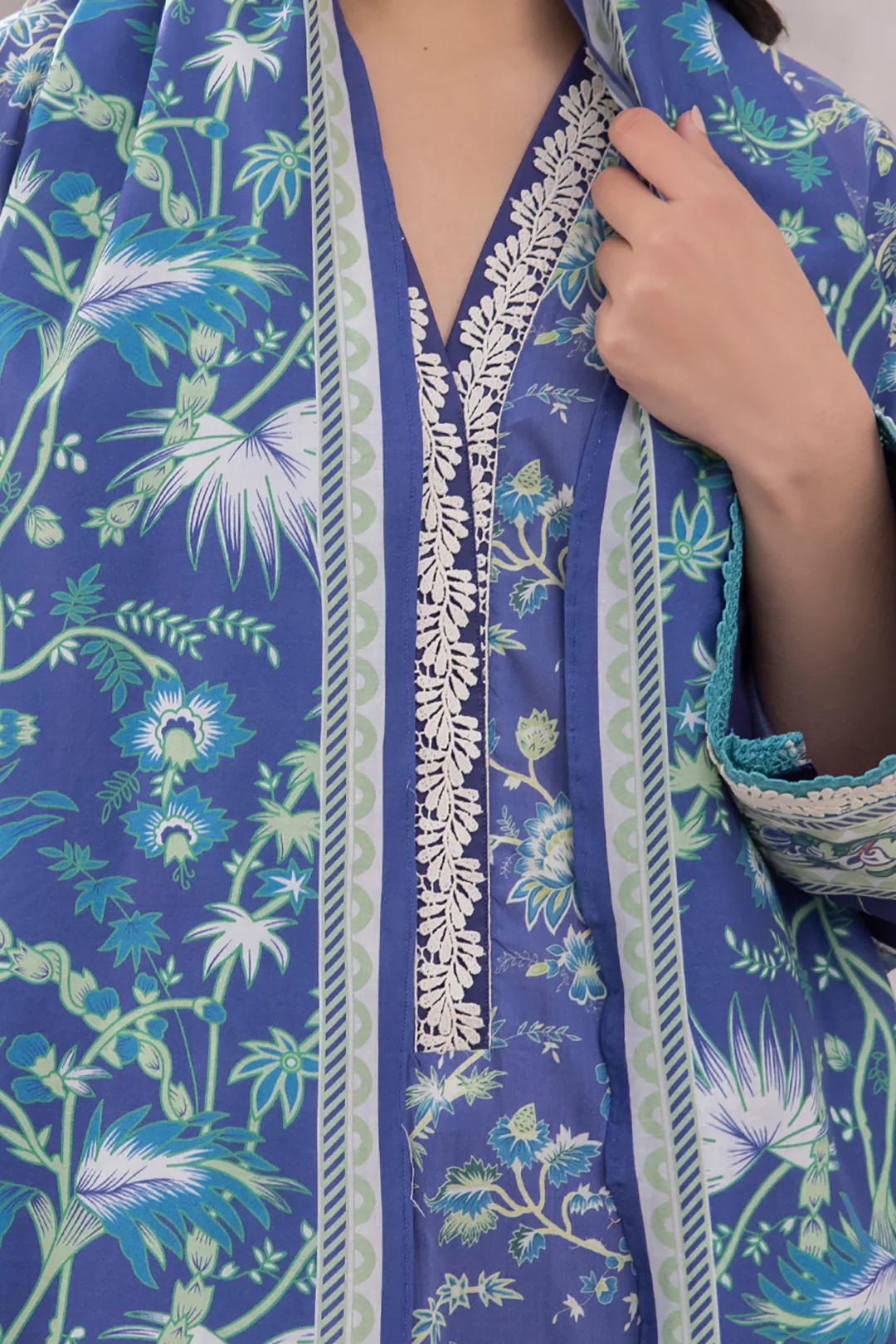 Shirt Shalwar Dupatta - 1637 - Image 4