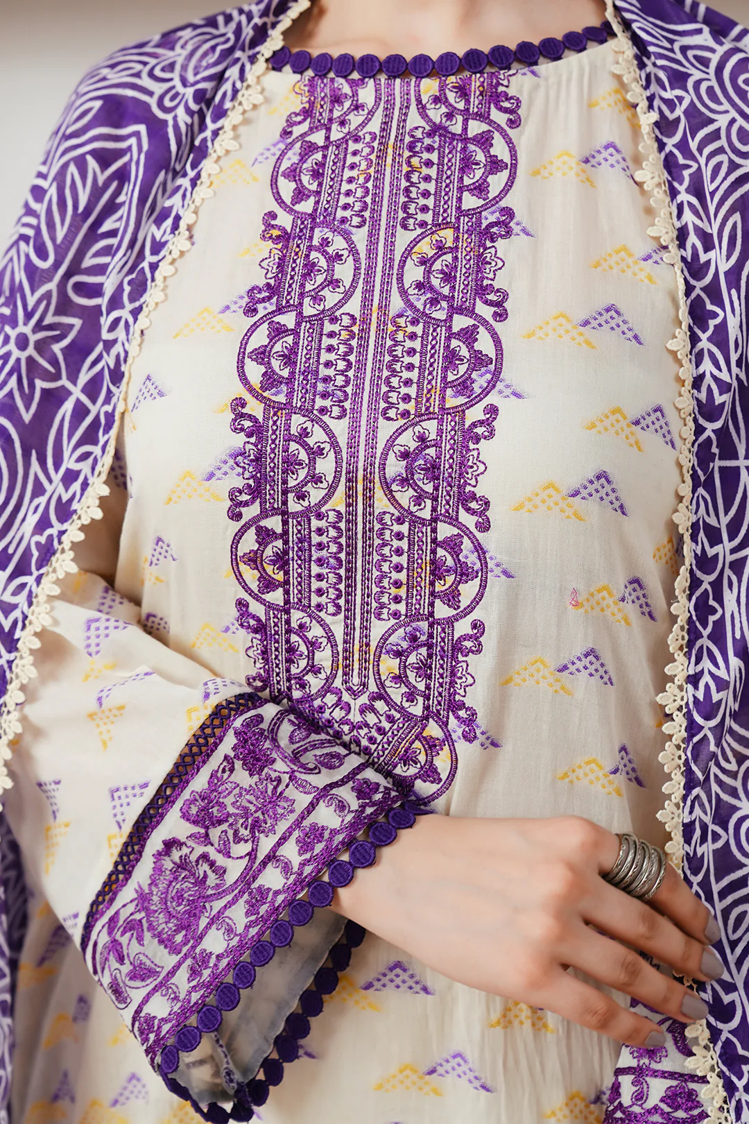 Embroidered Shirt Shalwar Dupatta - 0086 - Image 4