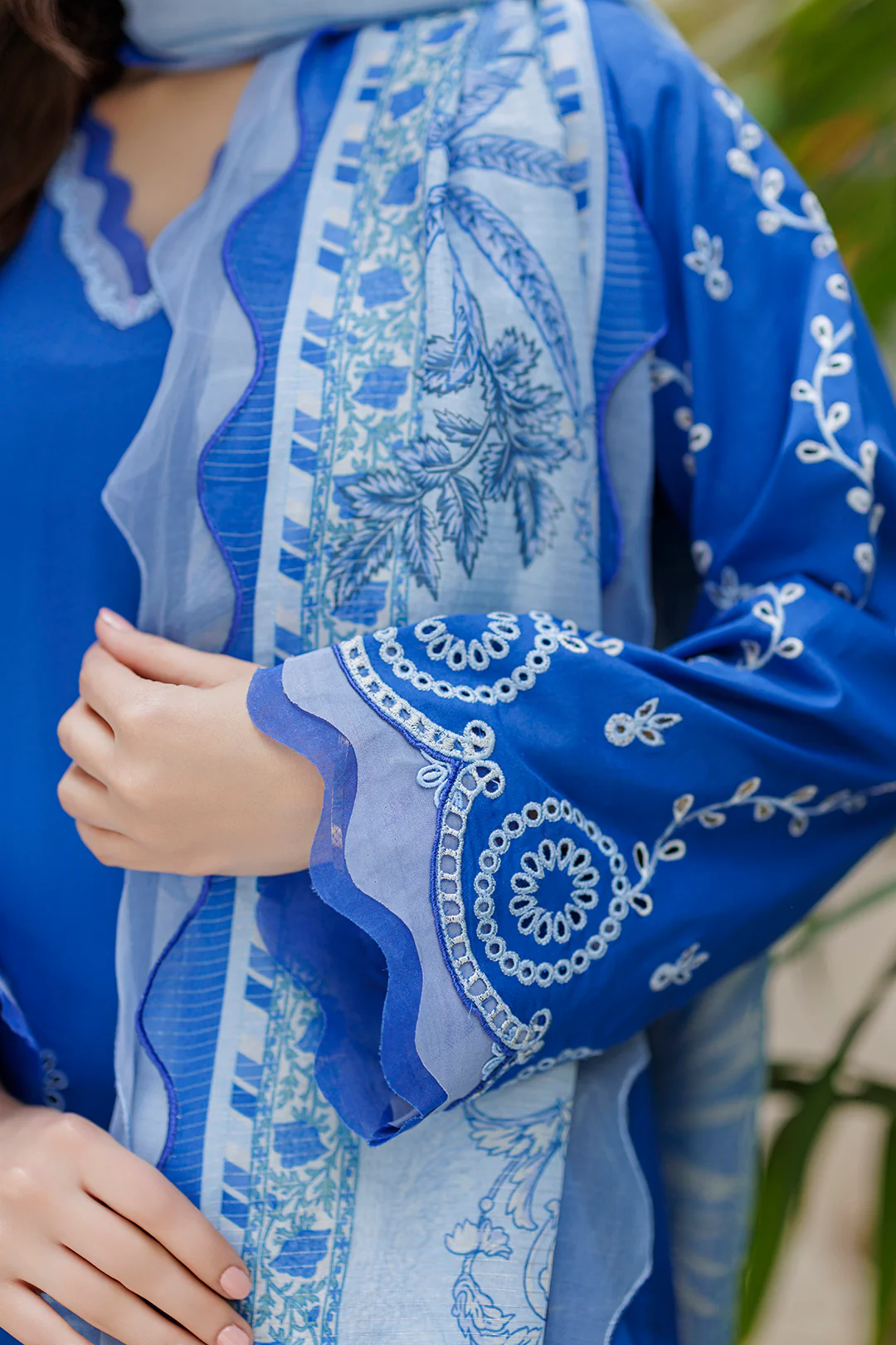 Embroidered Shirt Shalwar Dupatta - 4043 - Image 4
