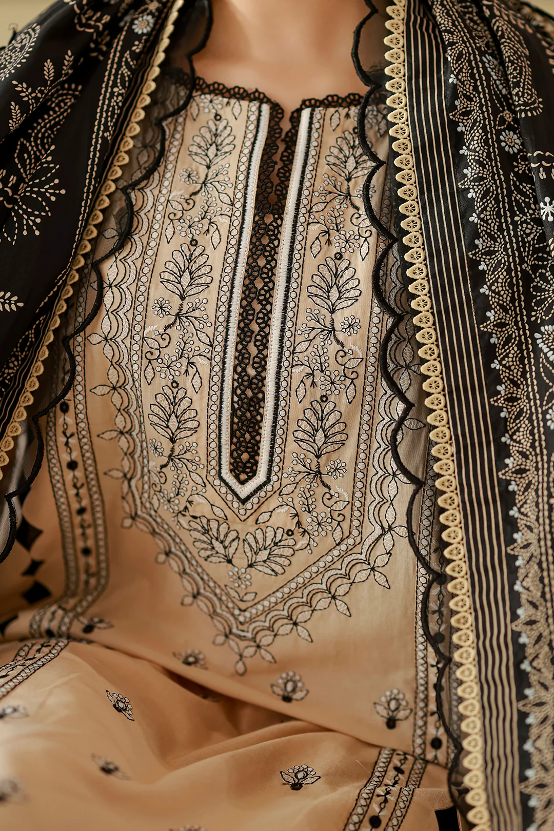 Embroidered Shirt Shalwar Dupatta - 4047 - Image 9