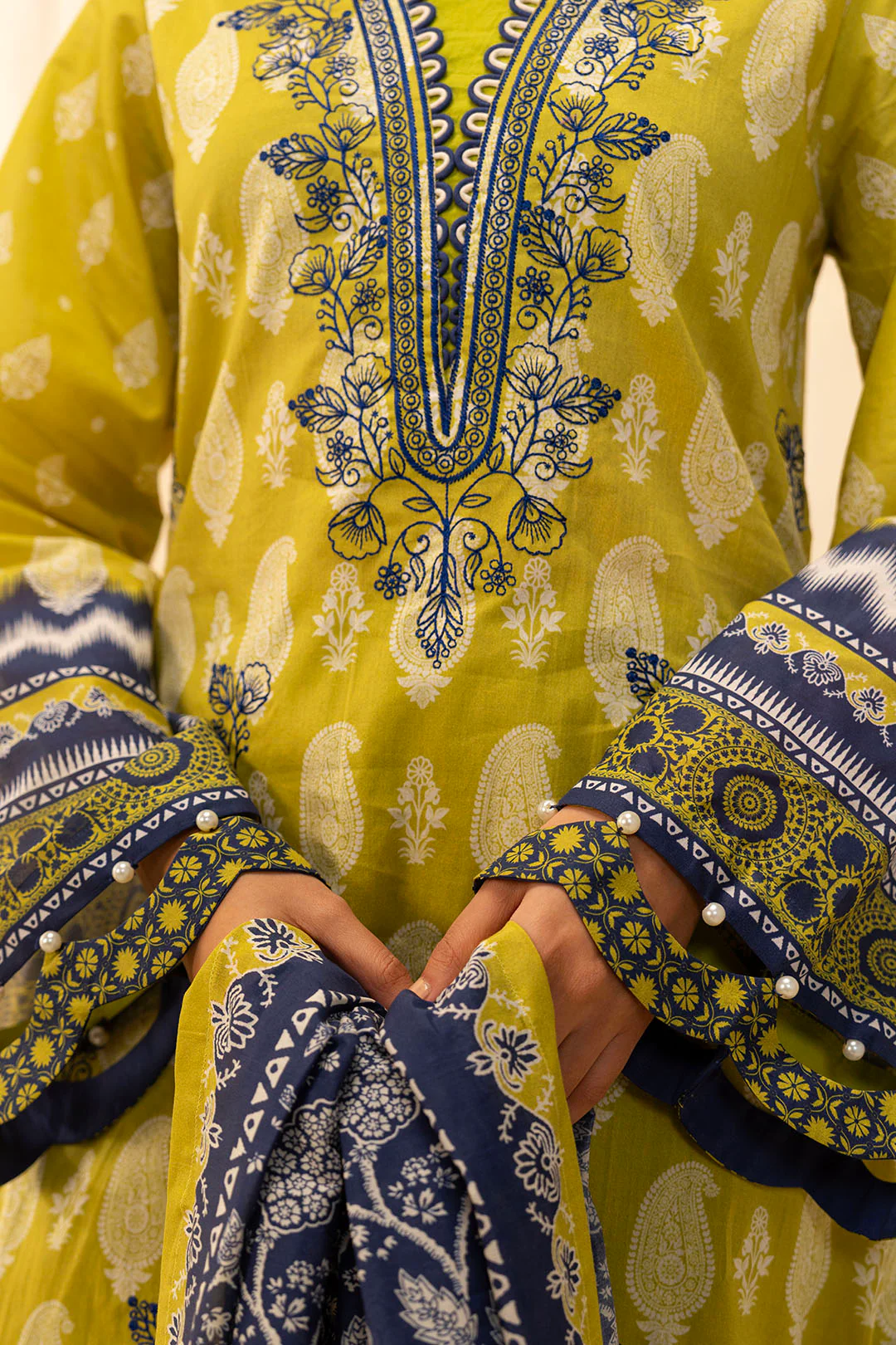 Embroidered Shirt Shalwar Dupatta - 0140 - Image 4