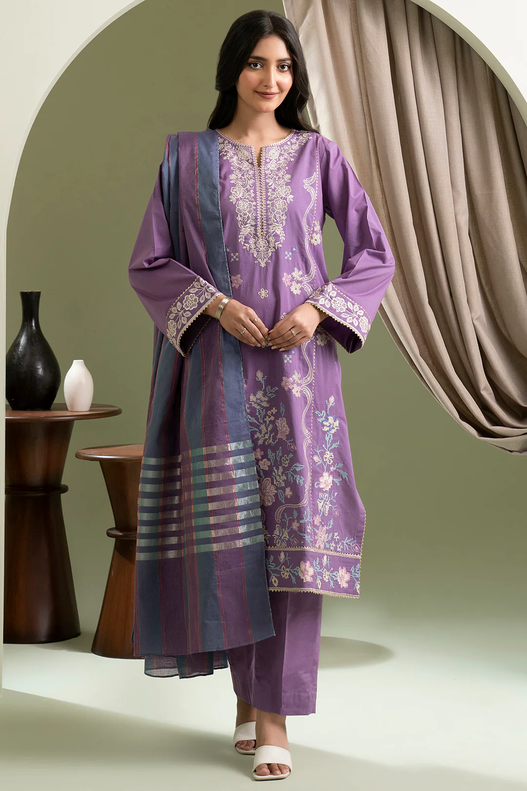 Embroidered Shirt Shalwar Dupatta - 0404 - Image 3