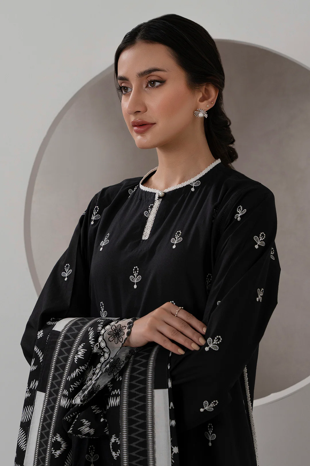 Embroidered Shirt Shalwar Dupatta - 0675 - Image 2
