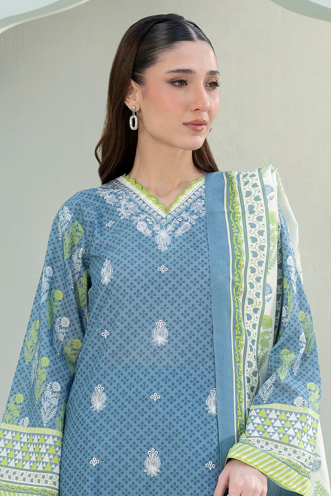 Embroidered Shirt Shalwar Dupatta - 0679 - Image 2