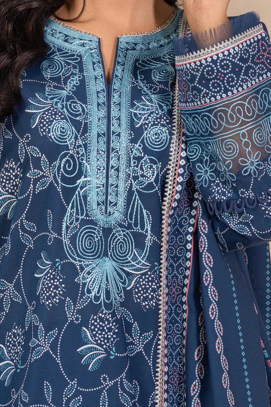 Embroidered Shirt Shalwar Dupatta - 0708 - Image 4