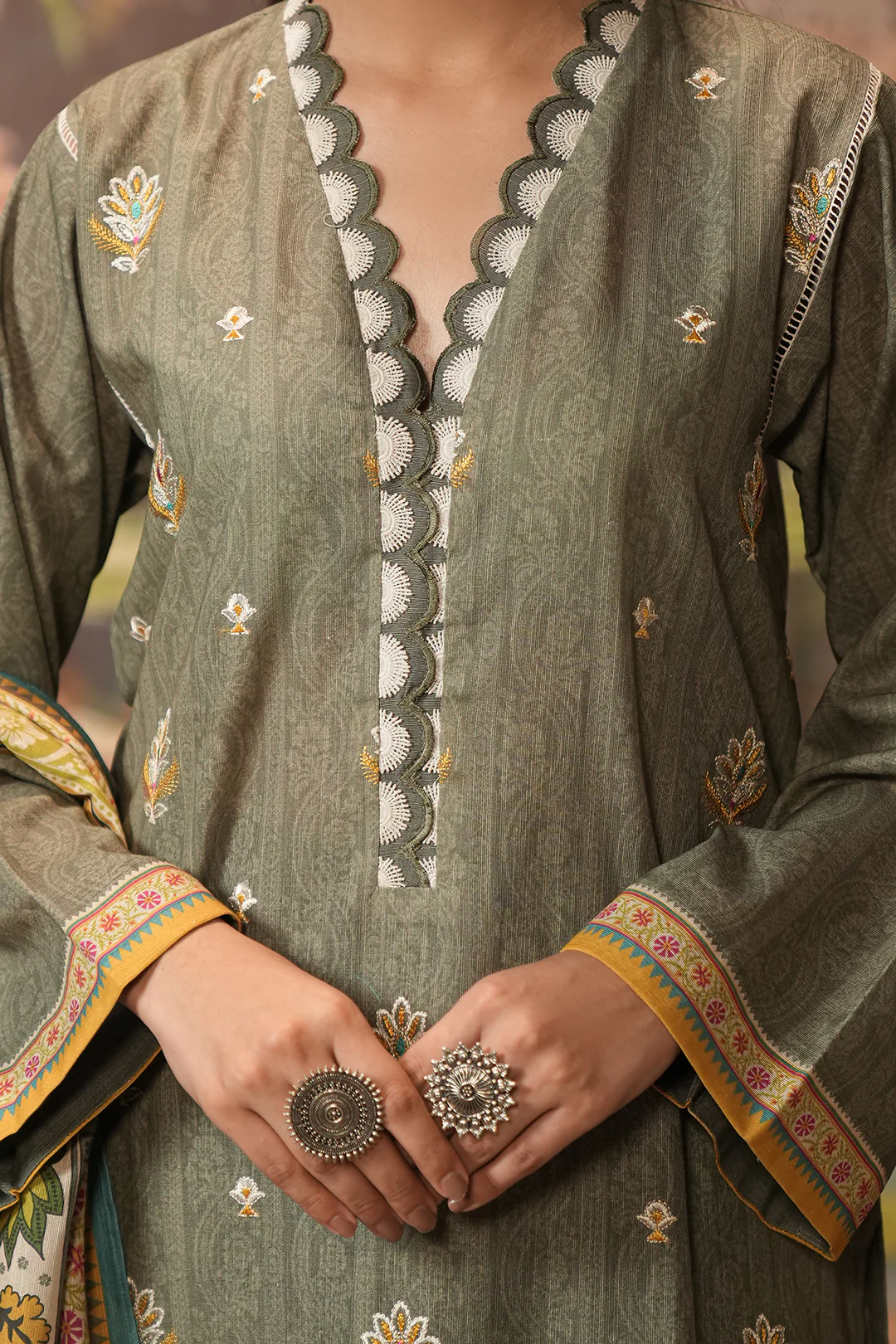 Embroidered Shirt Shalwar Dupatta - 0404 - Image 4