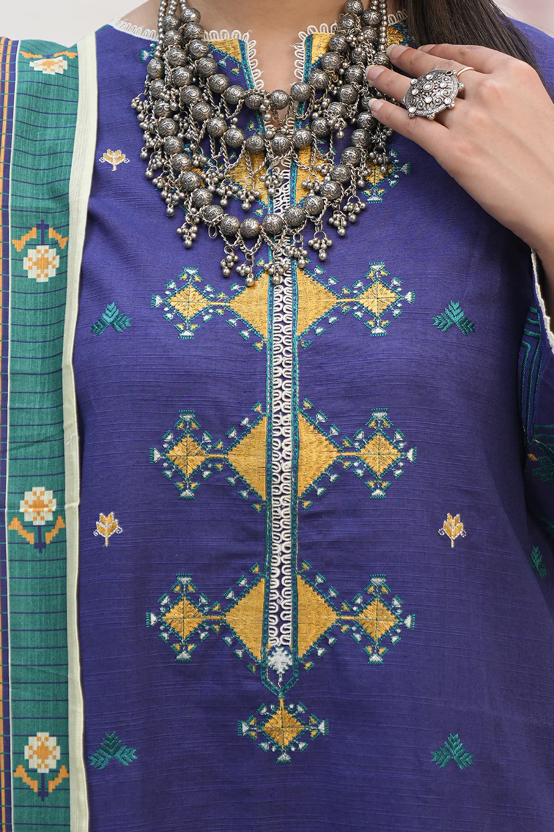 Embroidered Shirt Shalwar Dupatta - 0406 - Image 4