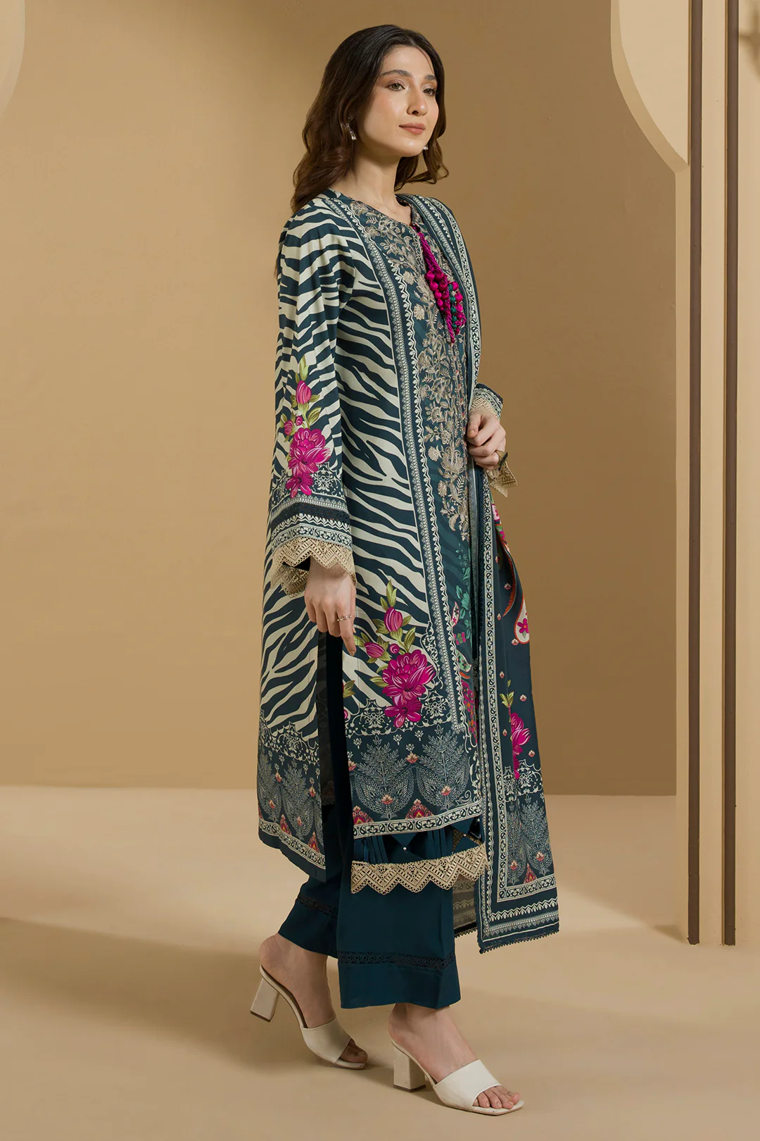 Embroidered Shirt Shalwar Dupatta - 0114 - Image 12