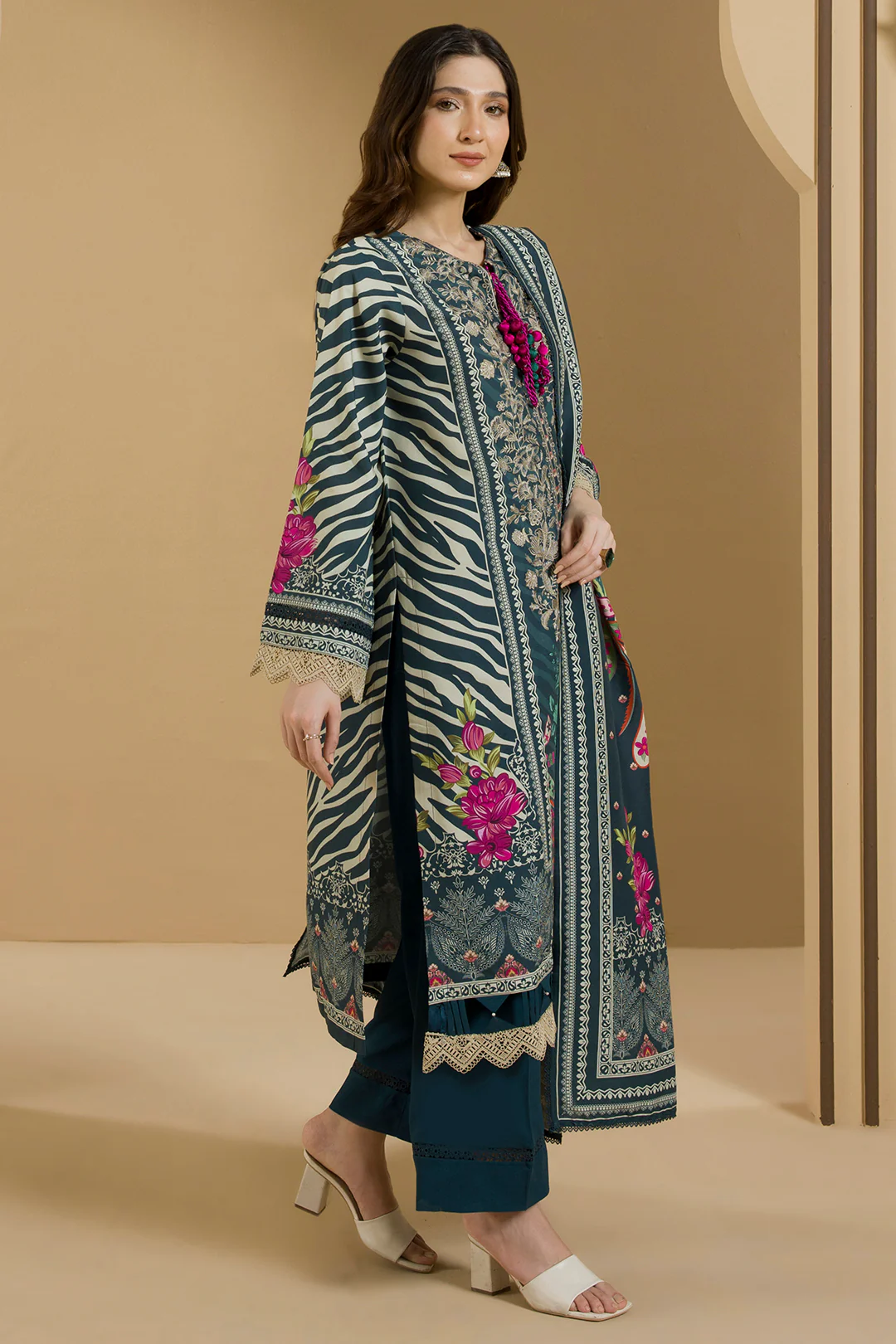 Embroidered Shirt Shalwar Dupatta - 0114 - Image 5