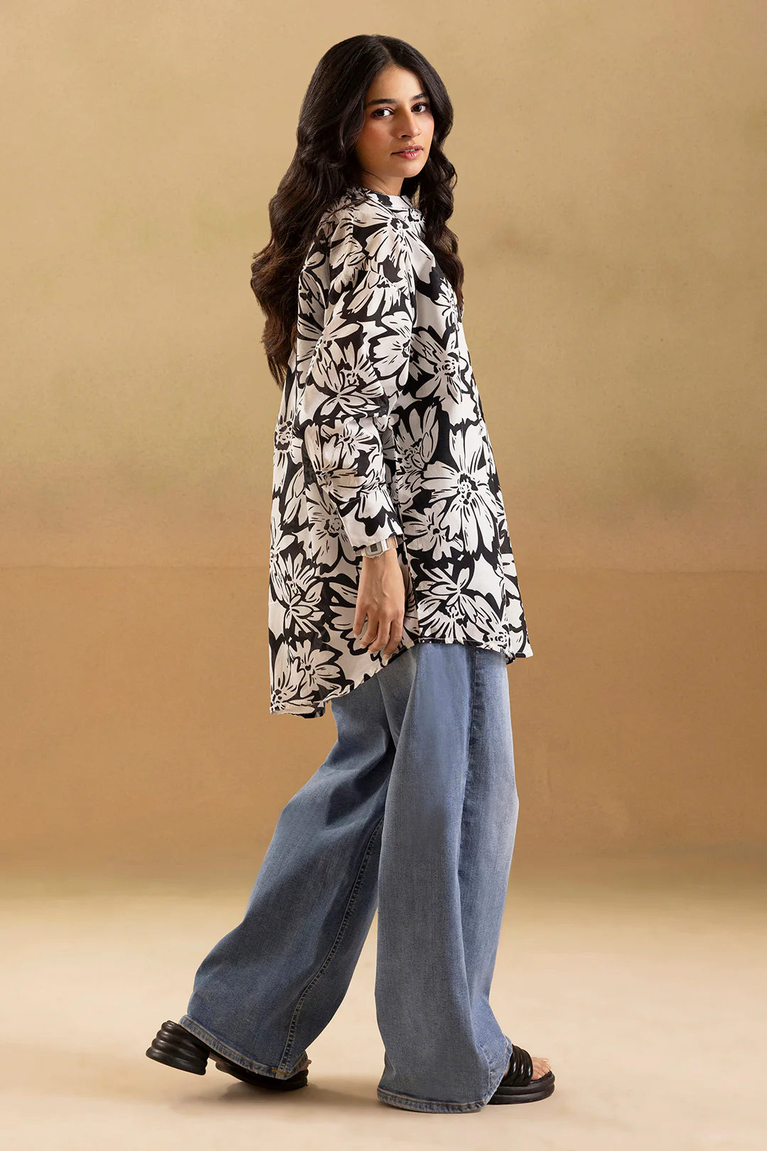 Shirt - 1361 - Image 12