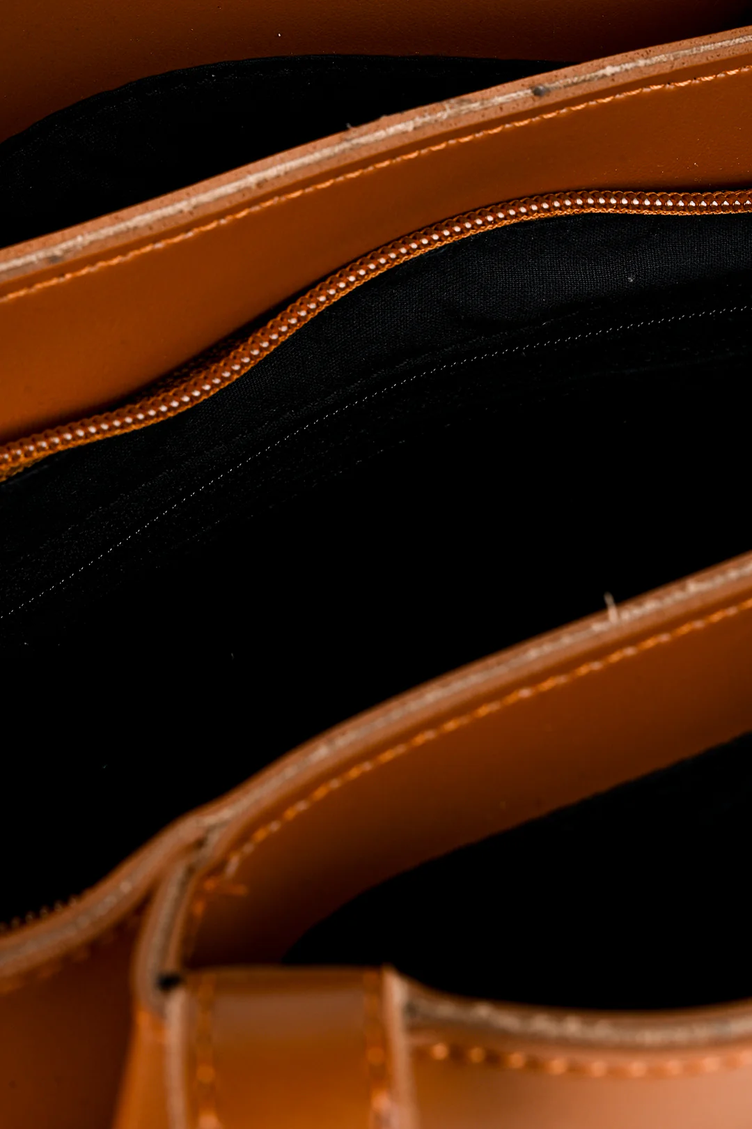 Shoulder Bags - E941 - Image 12