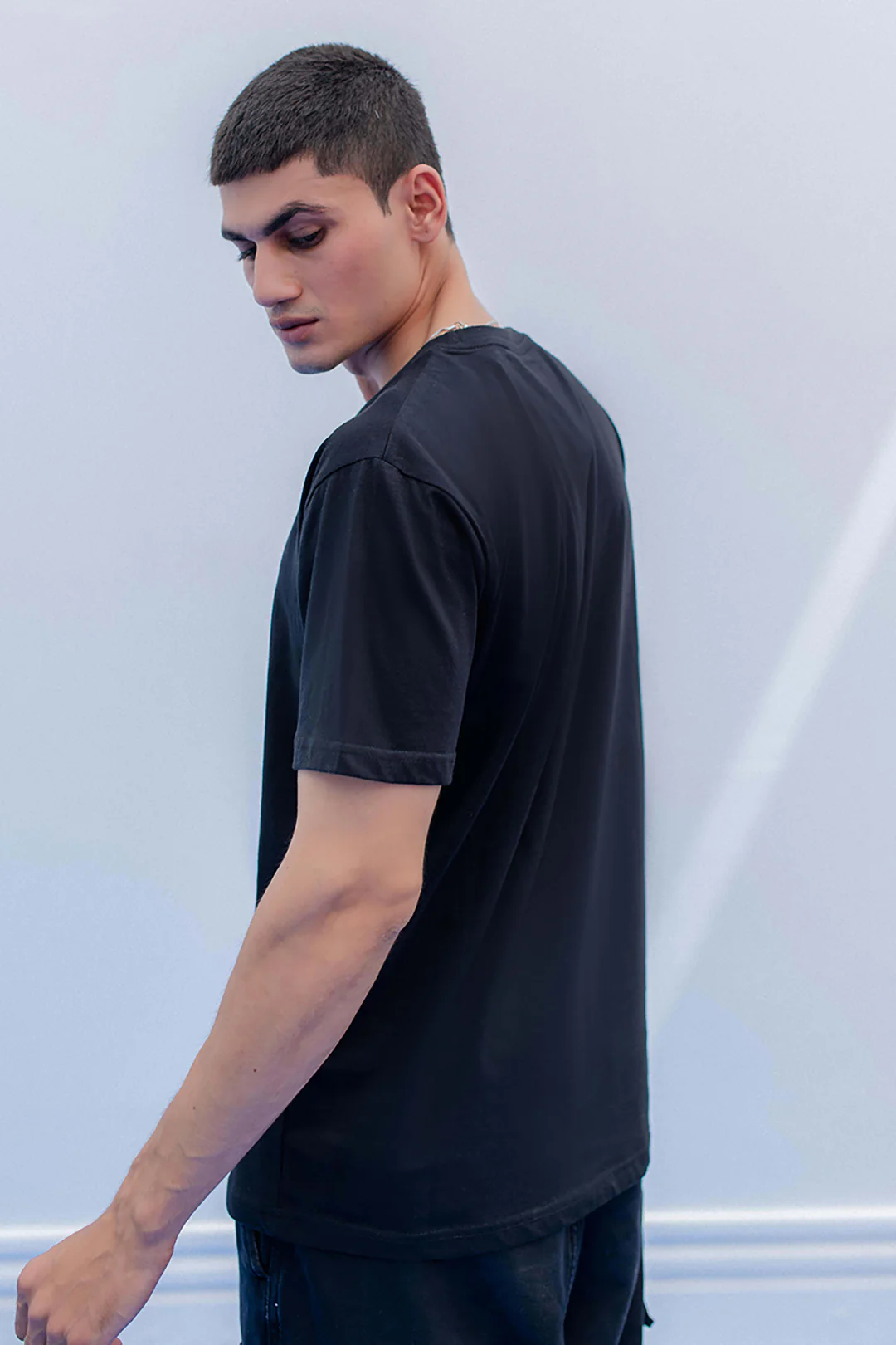 Graphic T-shirt - 0008 - Image 4