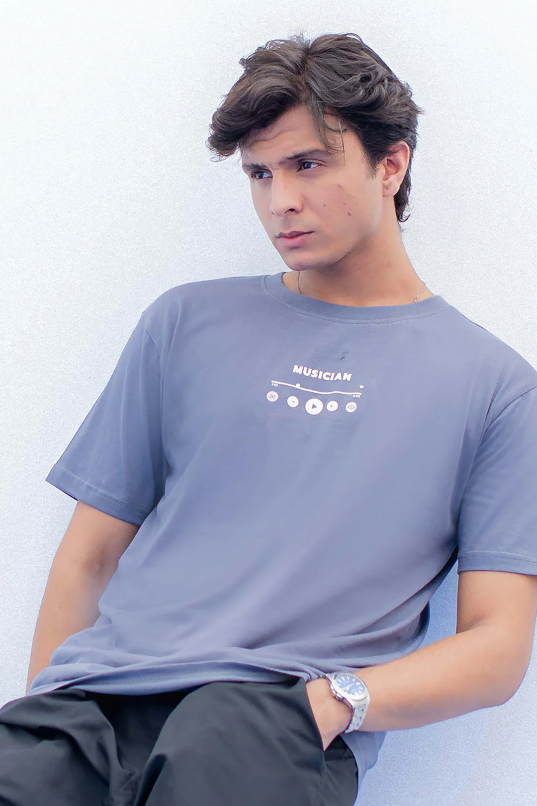 Graphic T-shirt - 0020 - Image 2