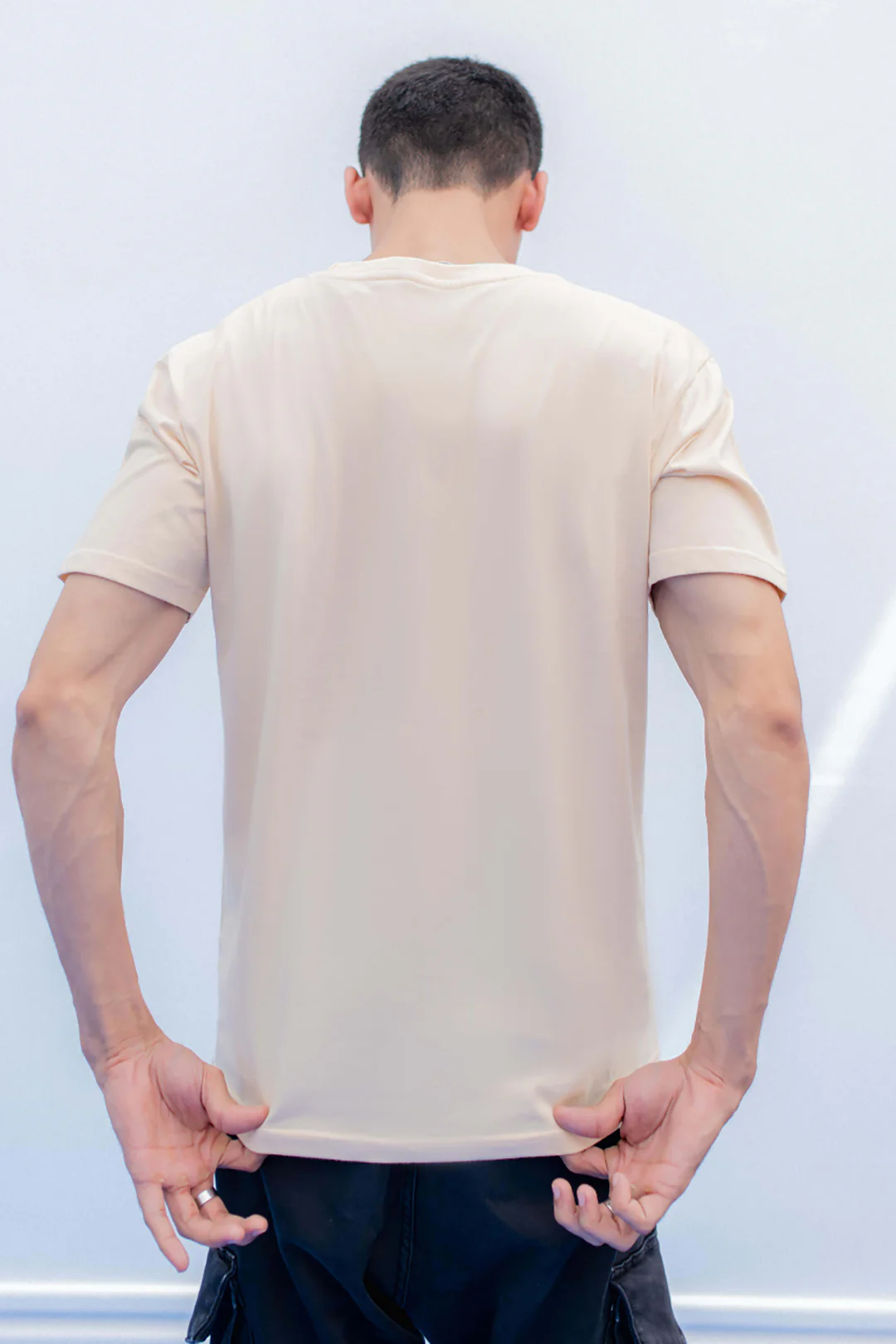 Graphic T-shirt - 0046 - Image 5