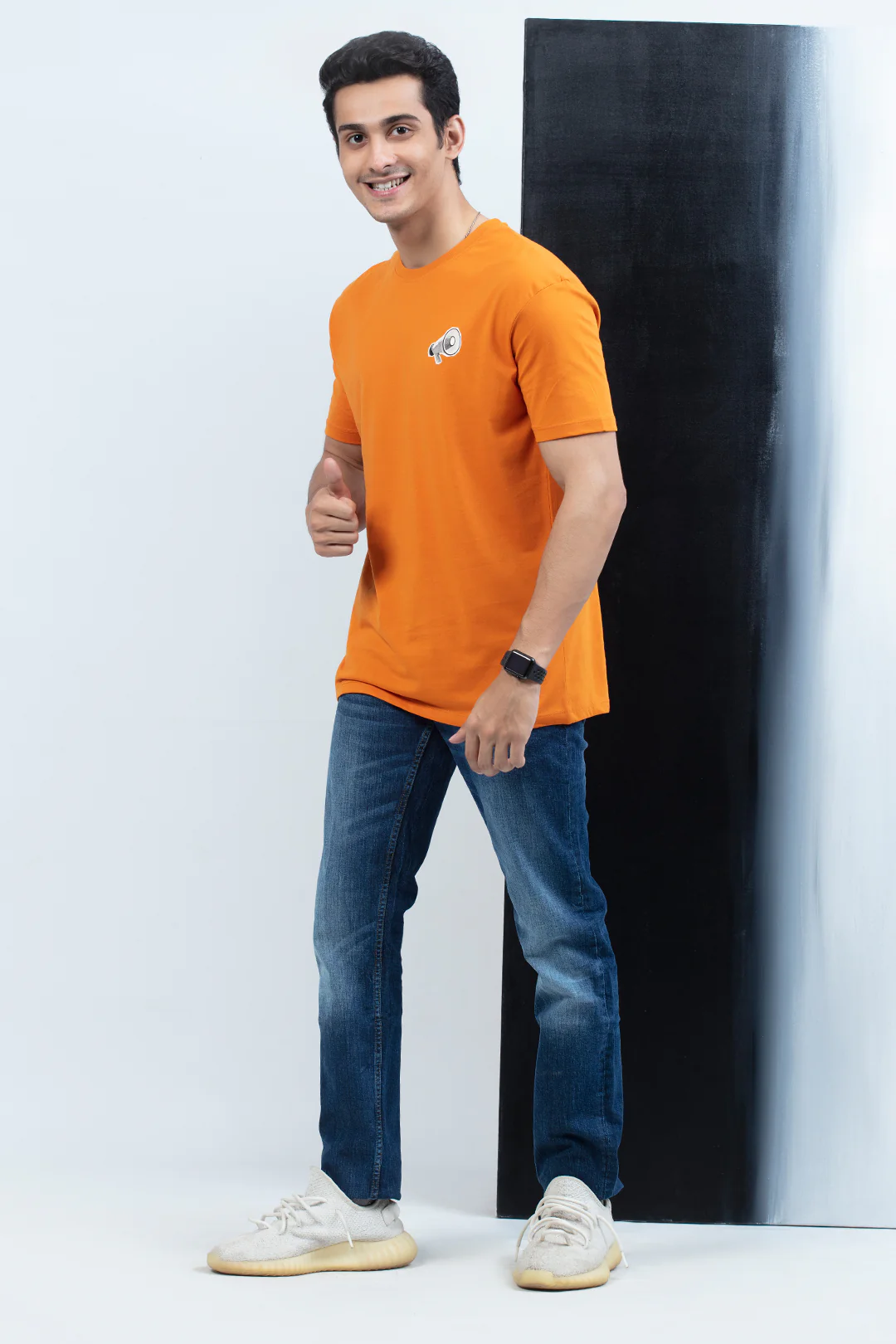Graphic T-shirt - 1034 - Image 3