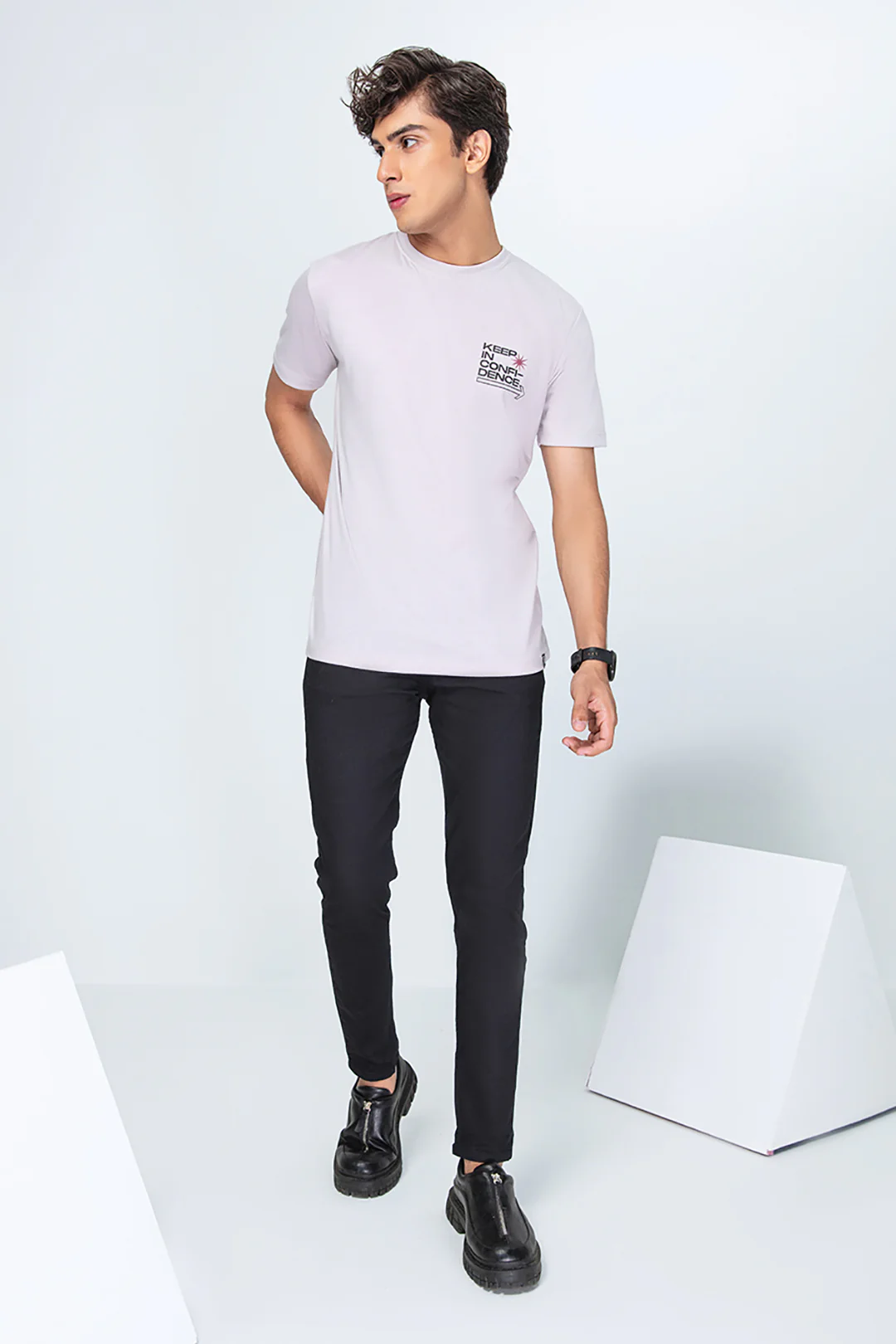 Graphic T-shirt - 2043 - Image 3