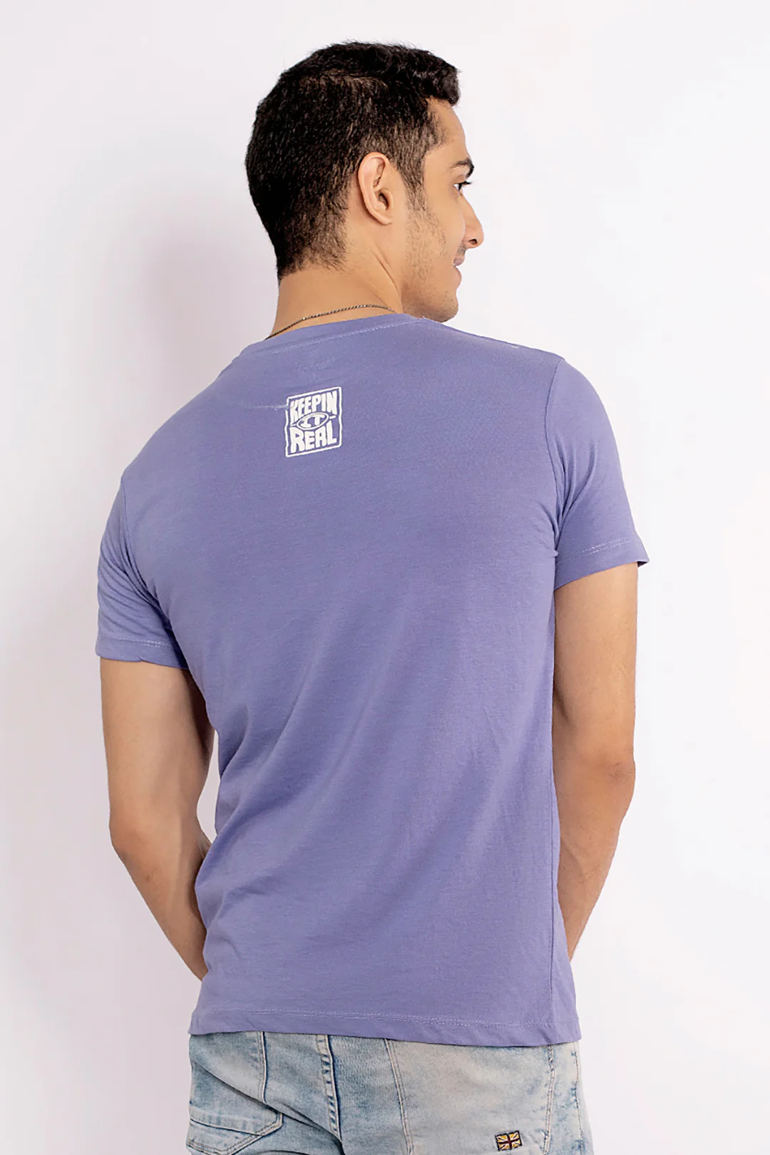 Graphic T-shirt - 2096 - Image 5