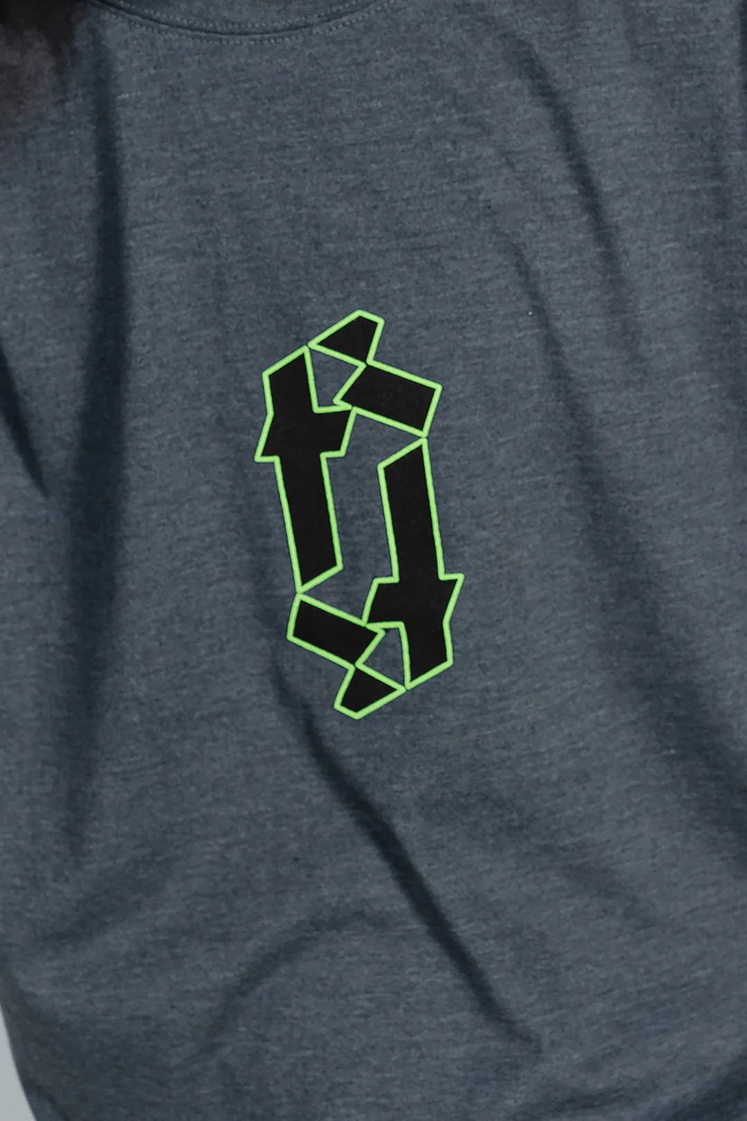 Graphic T-shirt - 3060 - Image 3