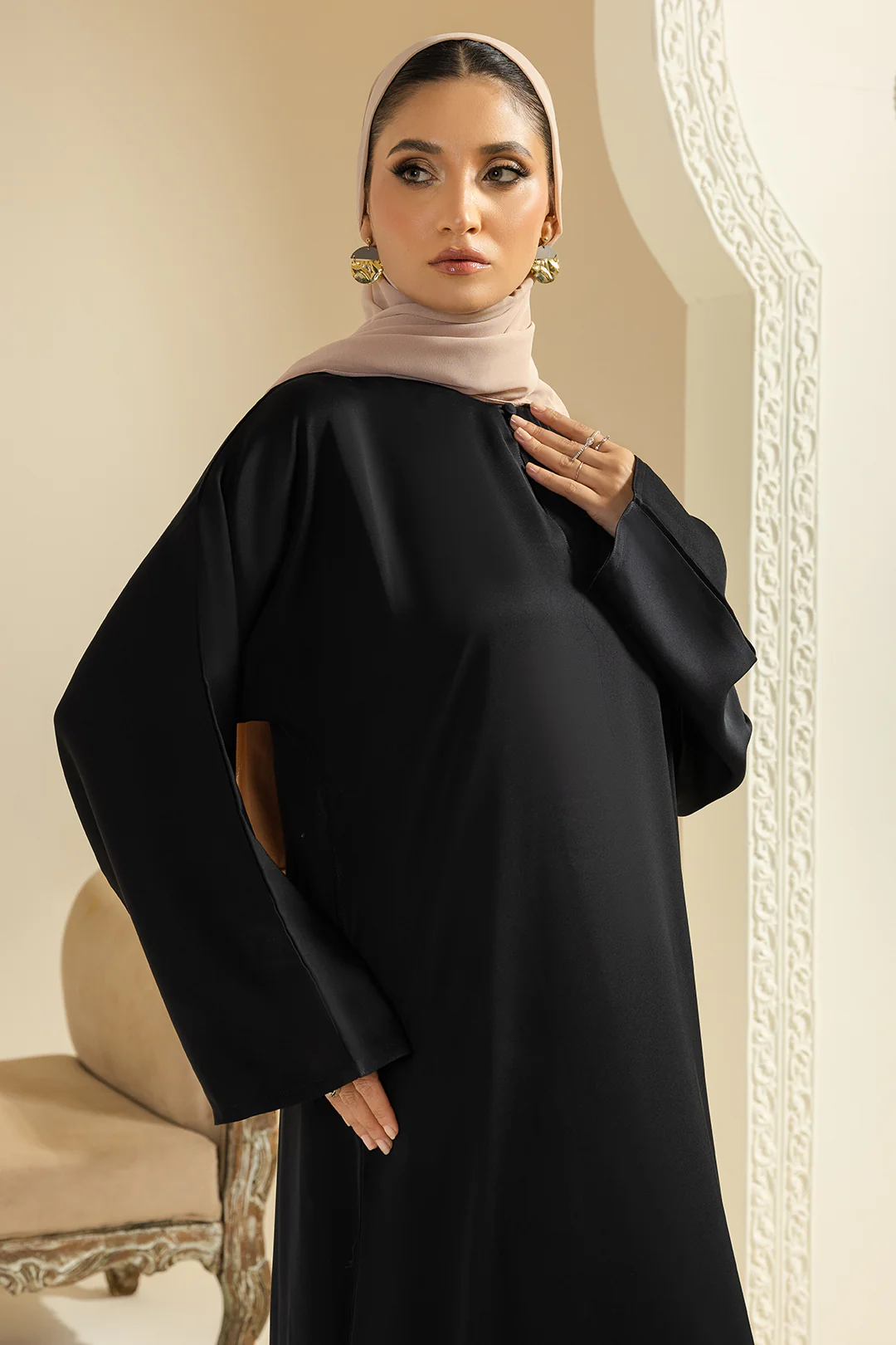 Single Button Plain Abaya with Pocket - 5011 - Image 7