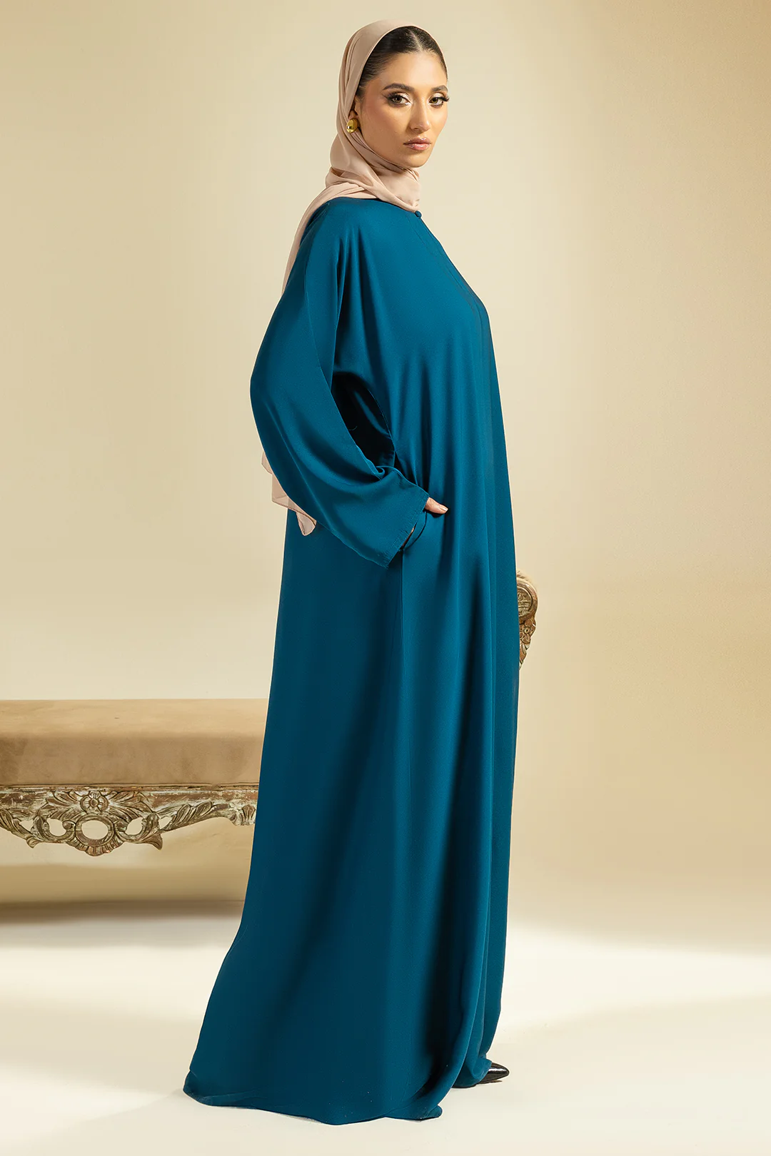 Single Button Plain Abaya with Pocket - 5013 - Image 5