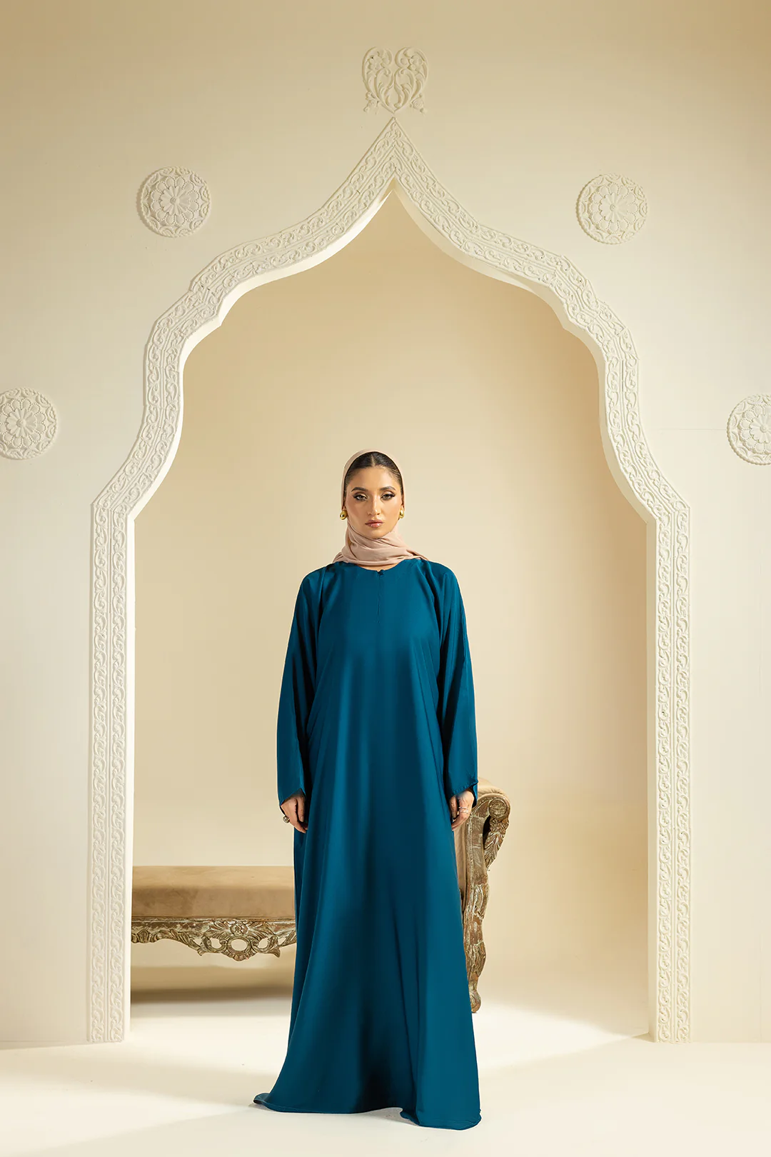 Single Button Plain Abaya with Pocket - 5013 - Image 9