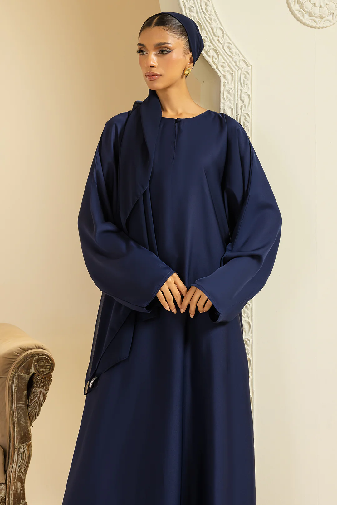 Single Button Plain Abaya with Pocket - 5014 - Image 4