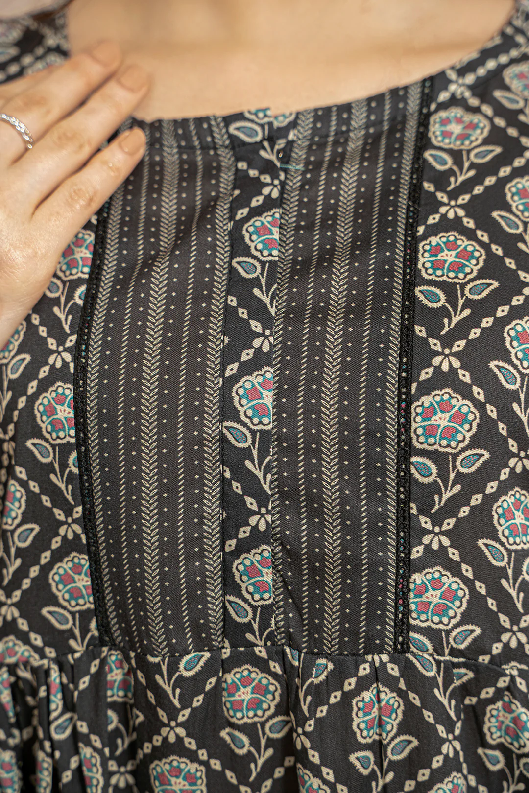 Tunics - 1594 - Image 5