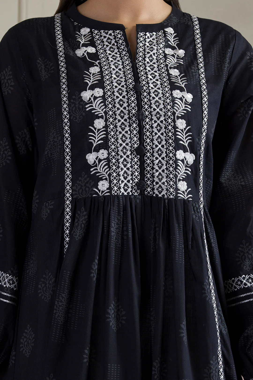 Tunics - 2016 - Image 6